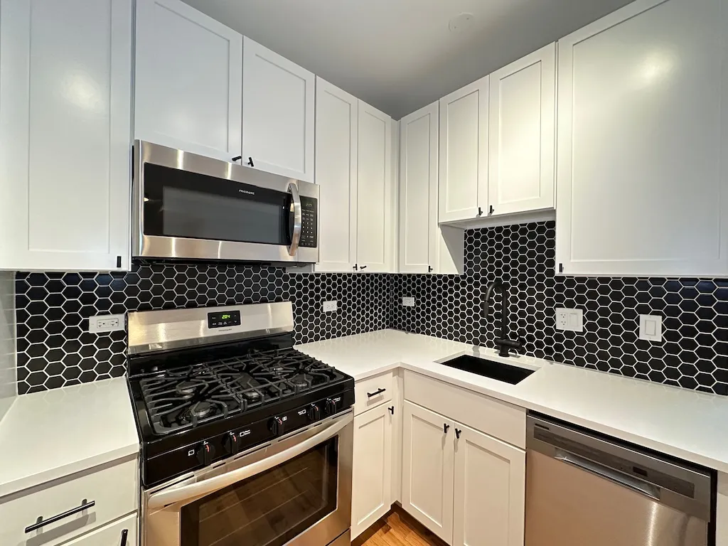 656 W Wrightwood Ave, ,  60614, USA 60614-unit#300-Chicago-IL