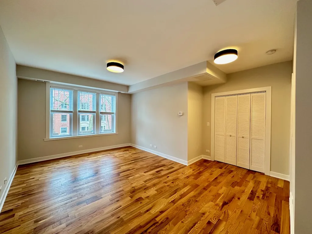 656 W Wrightwood Ave, ,  60614, USA 60614-unit#300-Chicago-IL