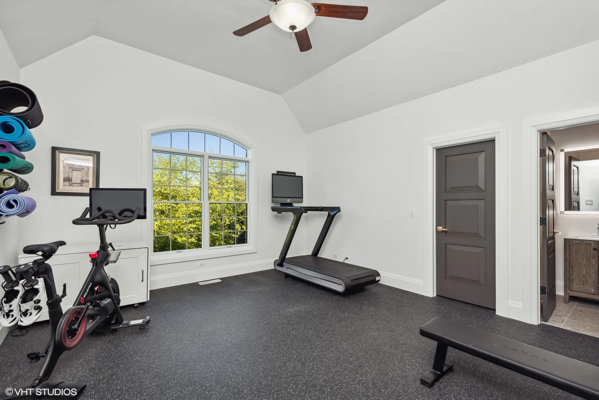 675 Old Barrington Rd, , 60010, USA 60010-North Barrington-IL