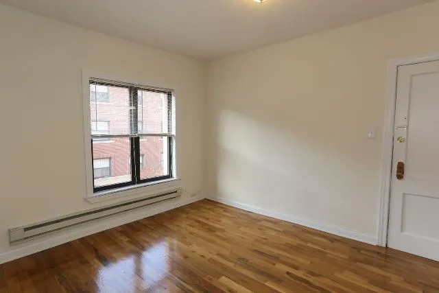 825 W Waveland Ave, ,  60613, USA 60613-unit#2S-Chicago-IL