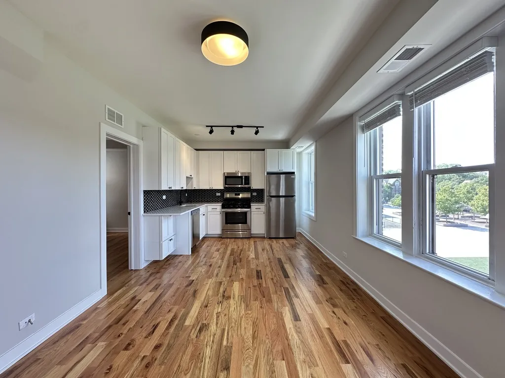 656 W Wrightwood Ave, , 60614, USA 60614-unit#314-Chicago-IL