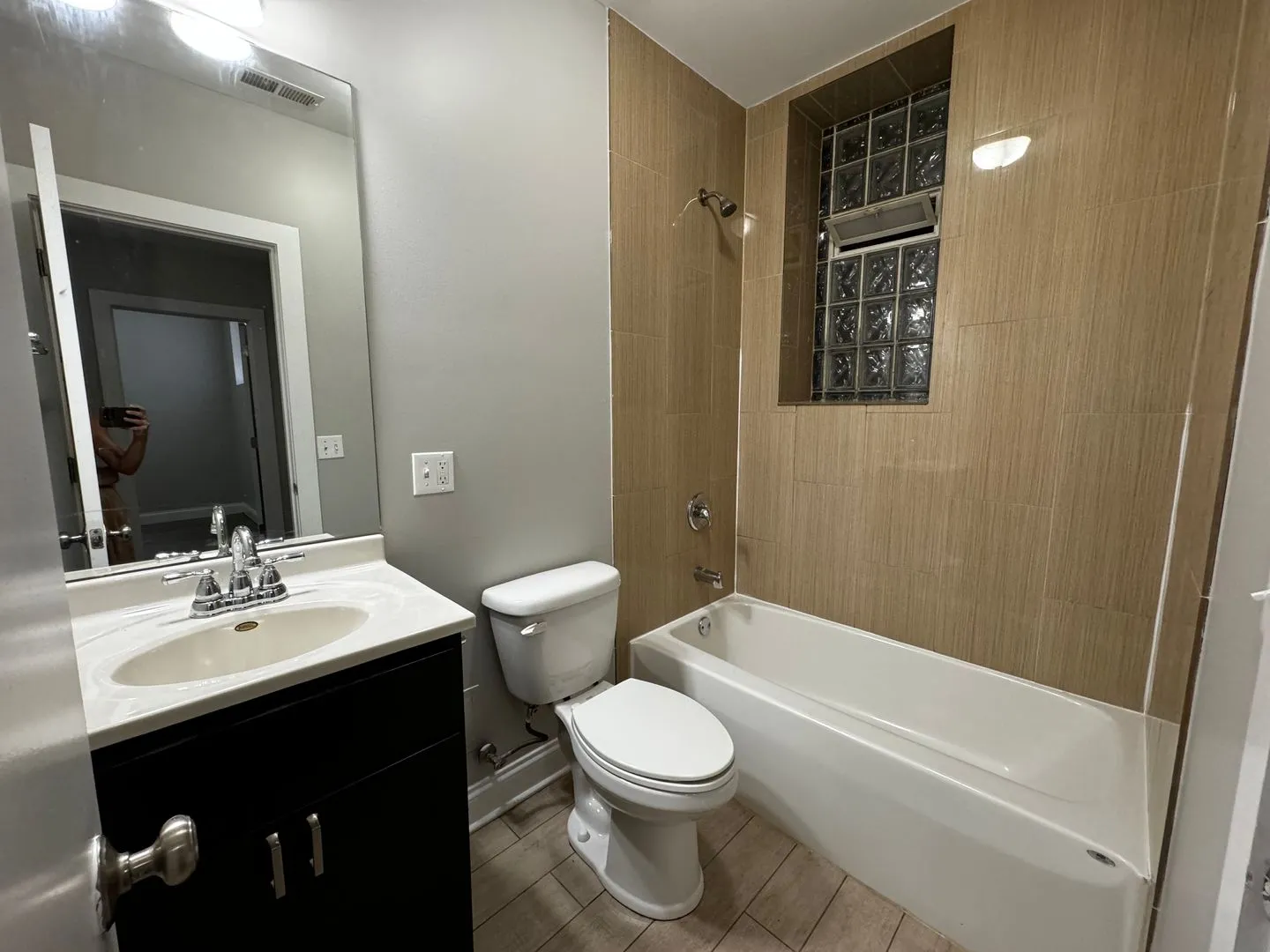 5402 N Winthrop Ave, , 60640, USA 60640-unit#GDN-Chicago-IL