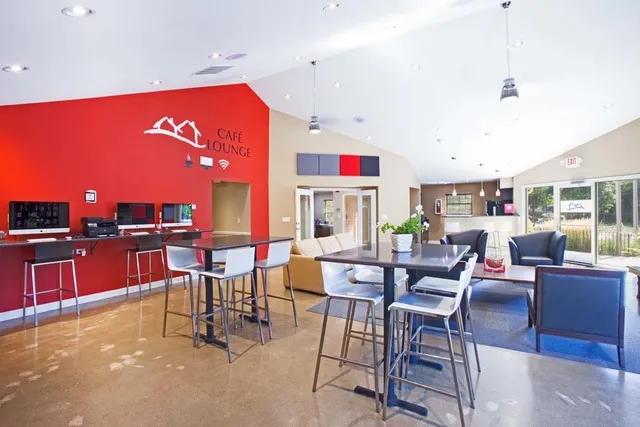 1630 Lincoln Meadows Cir, , 60173, USA 60173-unit#1630-Schaumburg-IL