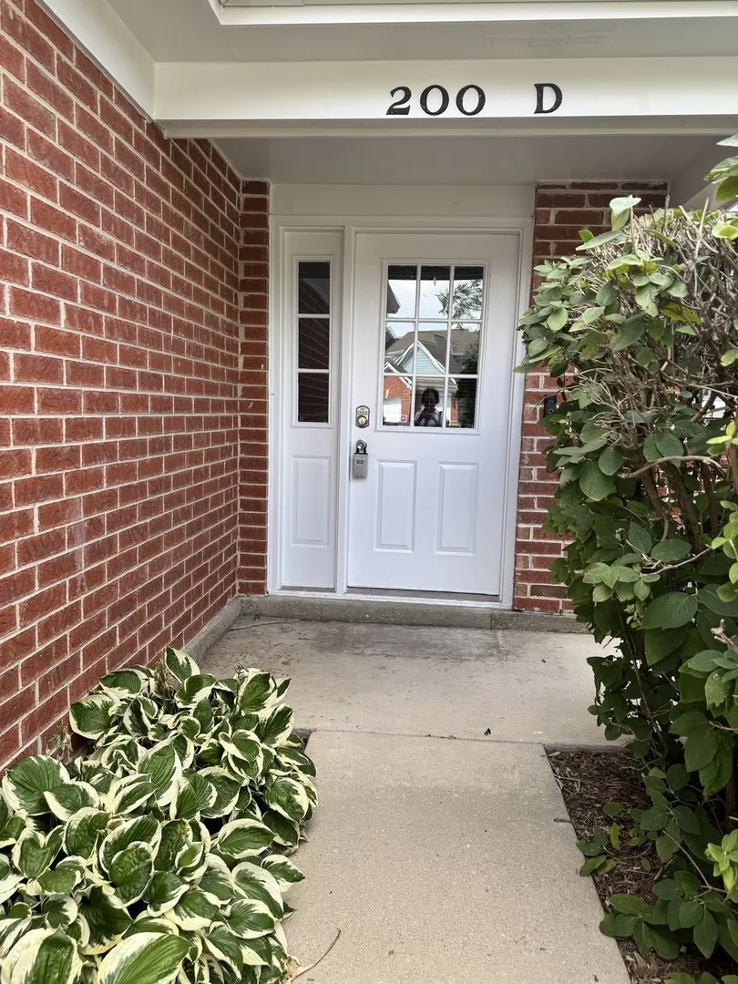 200 Chesterfield Ct, , 60193, USA 60193-unit#200-Schaumburg-IL