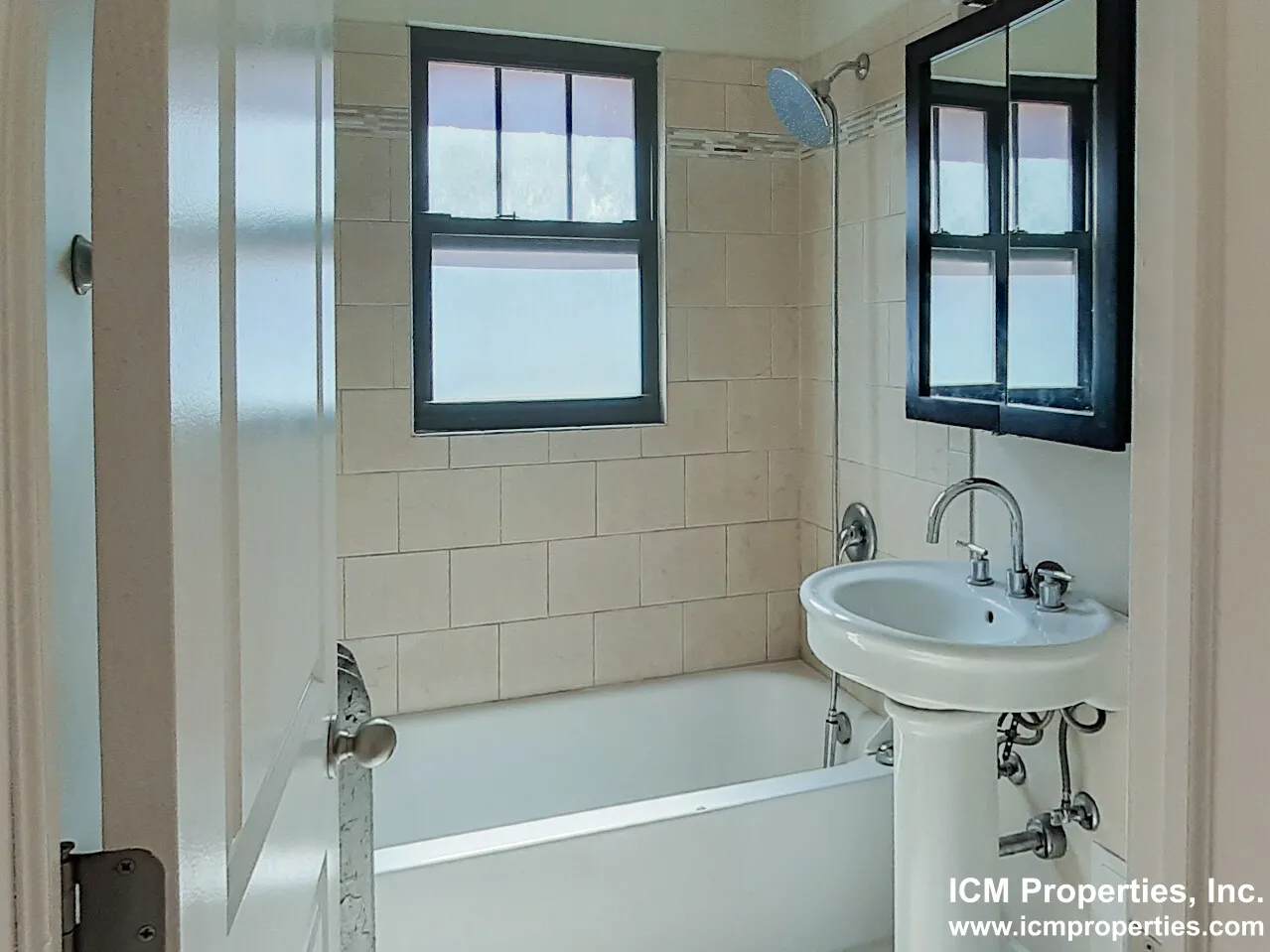 512 W Cornelia Ave, ,  60657, USA 60657-unit#514-205-Chicago-IL