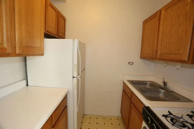 711 W Belmont Ave, ,  60657, USA 60657-unit#504-Chicago-IL