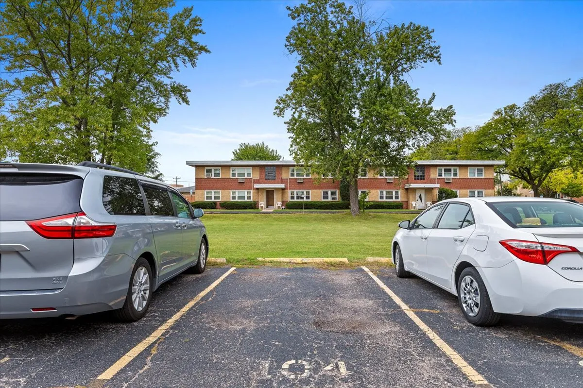 1725 Howard Ave, ,  60018, USA 60018-unit#104-Des Plaines-IL