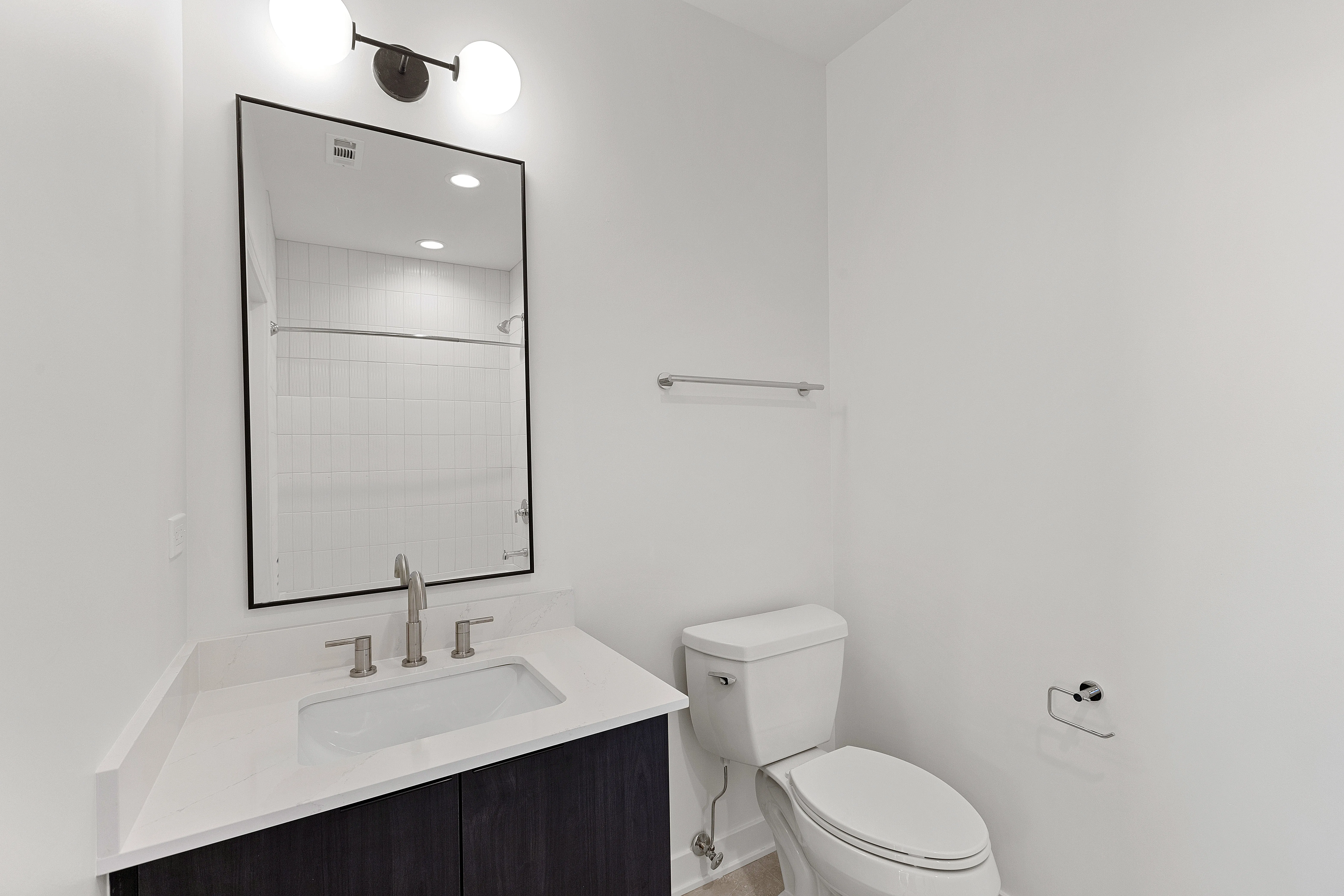 1801 W Grand Ave, ,  60622, USA 60622-unit#202-Chicago-IL