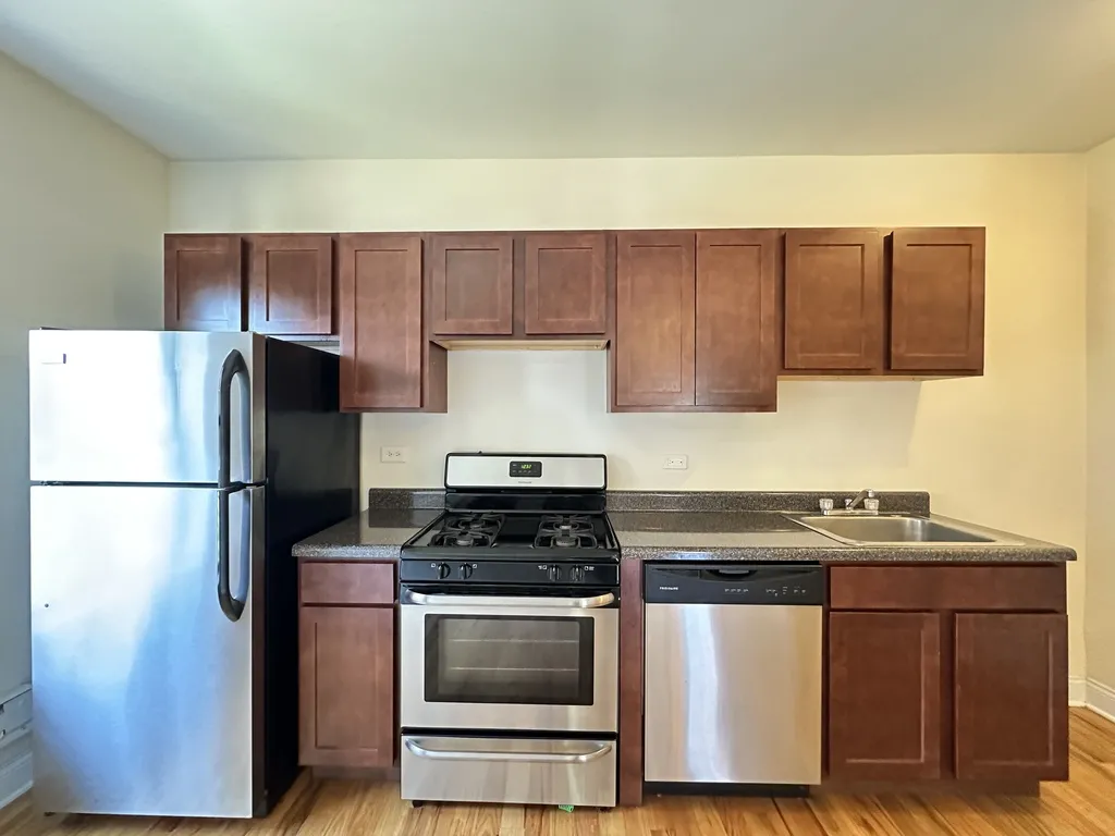 957 W Cornelia Ave, ,  60657, USA 60657-unit#1A-Chicago-IL