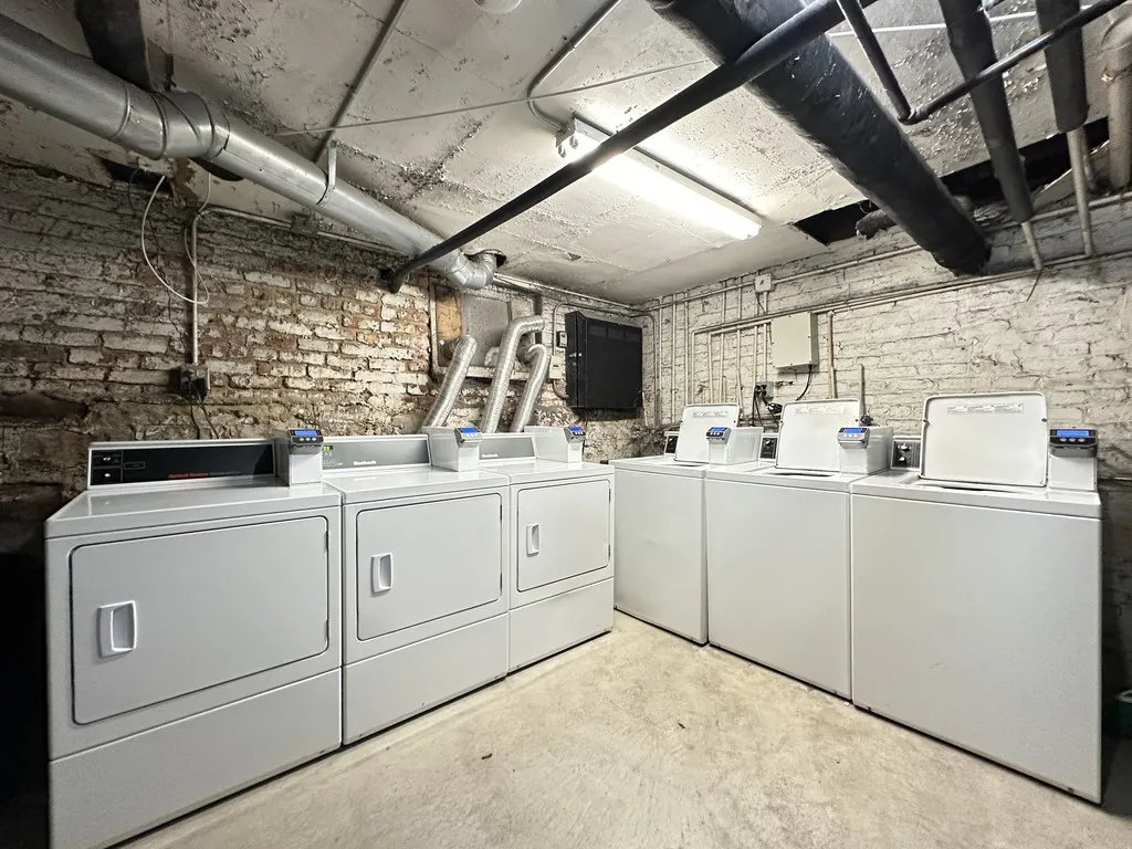 3823 N Fremont St, ,  60613, USA 60613-unit#2E-Chicago-IL