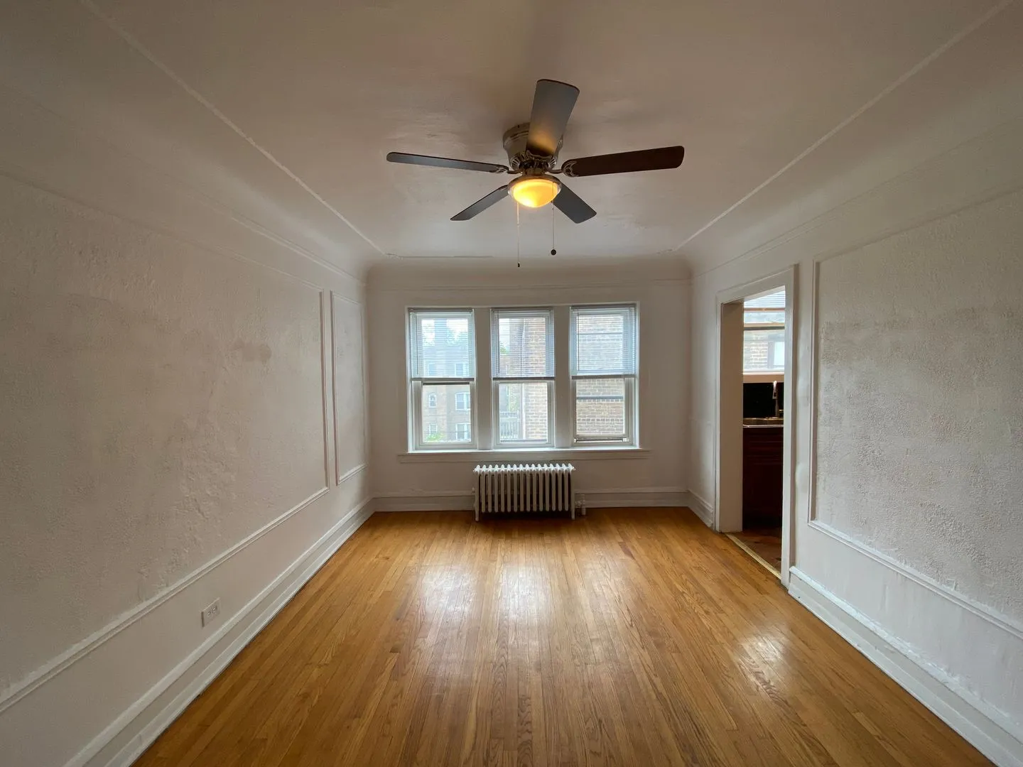 6305 N Washtenaw Ave, ,  60659, USA 60659-unit#1-Chicago-IL