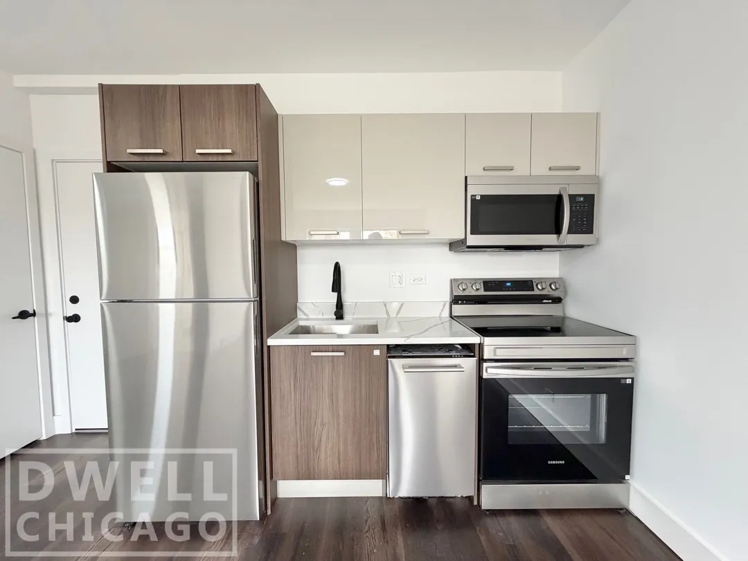 1553 W Hollywood Ave, , 60660, USA 60660-unit#302-Chicago-IL