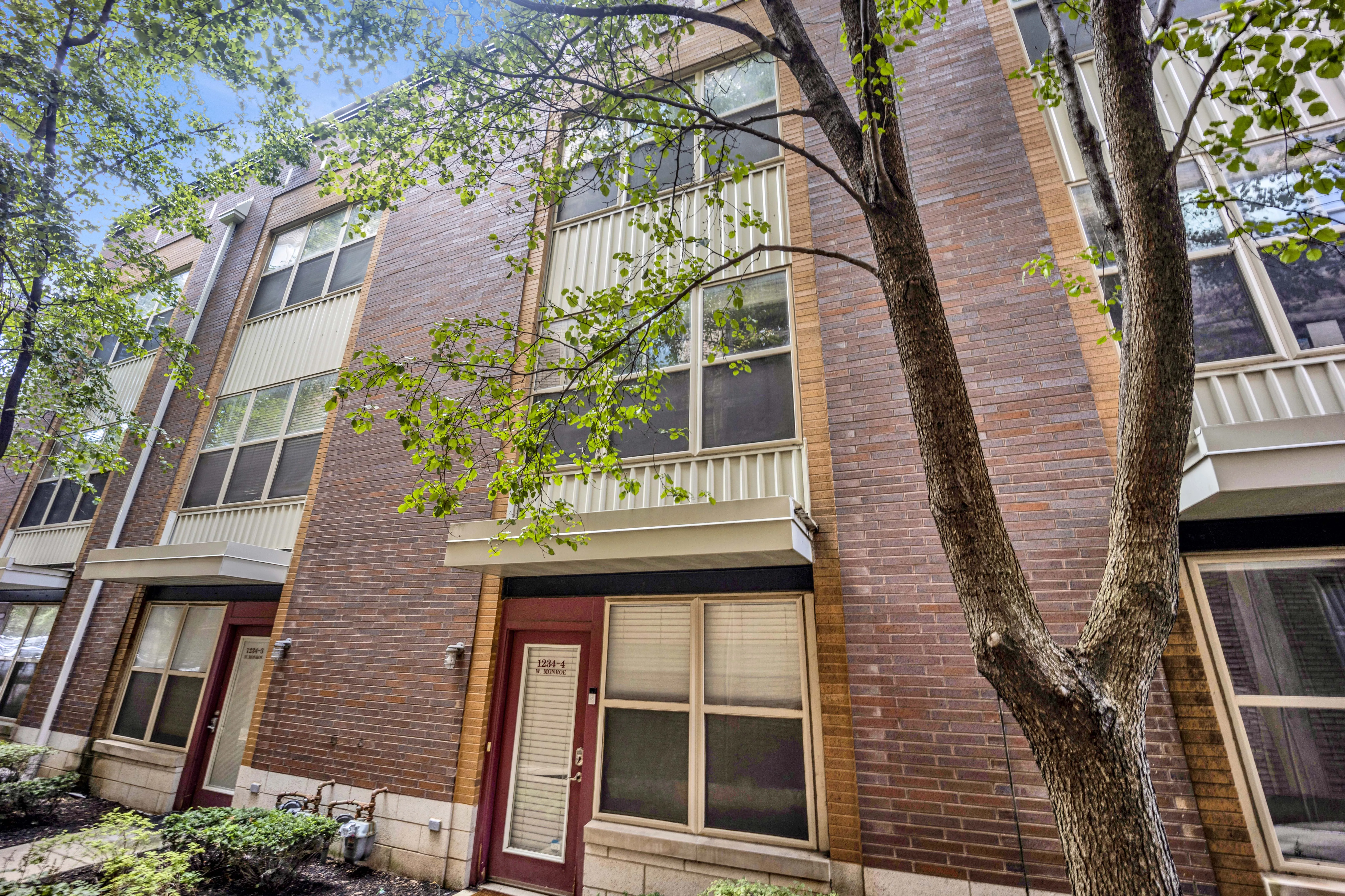 1234 W Monroe St, , 60607, USA 60607-unit#4-Chicago-IL