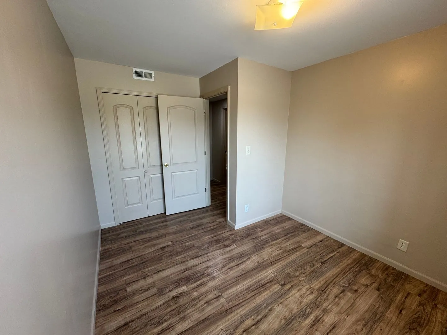10212 S King Dr, ,  60628, USA 60628-unit#1W-Chicago-IL