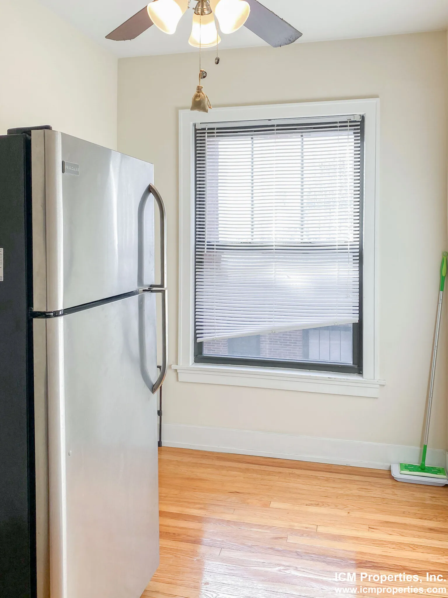 512 W Cornelia Ave, ,  60657, USA 60657-unit#514-205-Chicago-IL