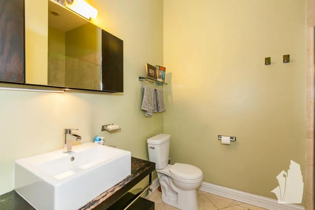 1357 W Grand Ave, ,  60642, USA 60642-unit#4-Chicago-IL