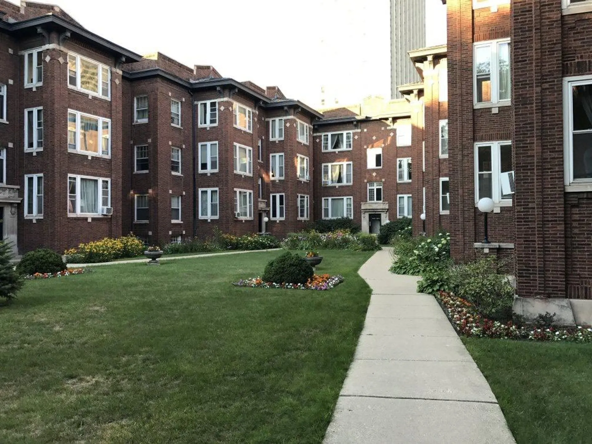 3619 N Pine Grove Ave, ,  60613, USA 60613-unit#3-Chicago-IL