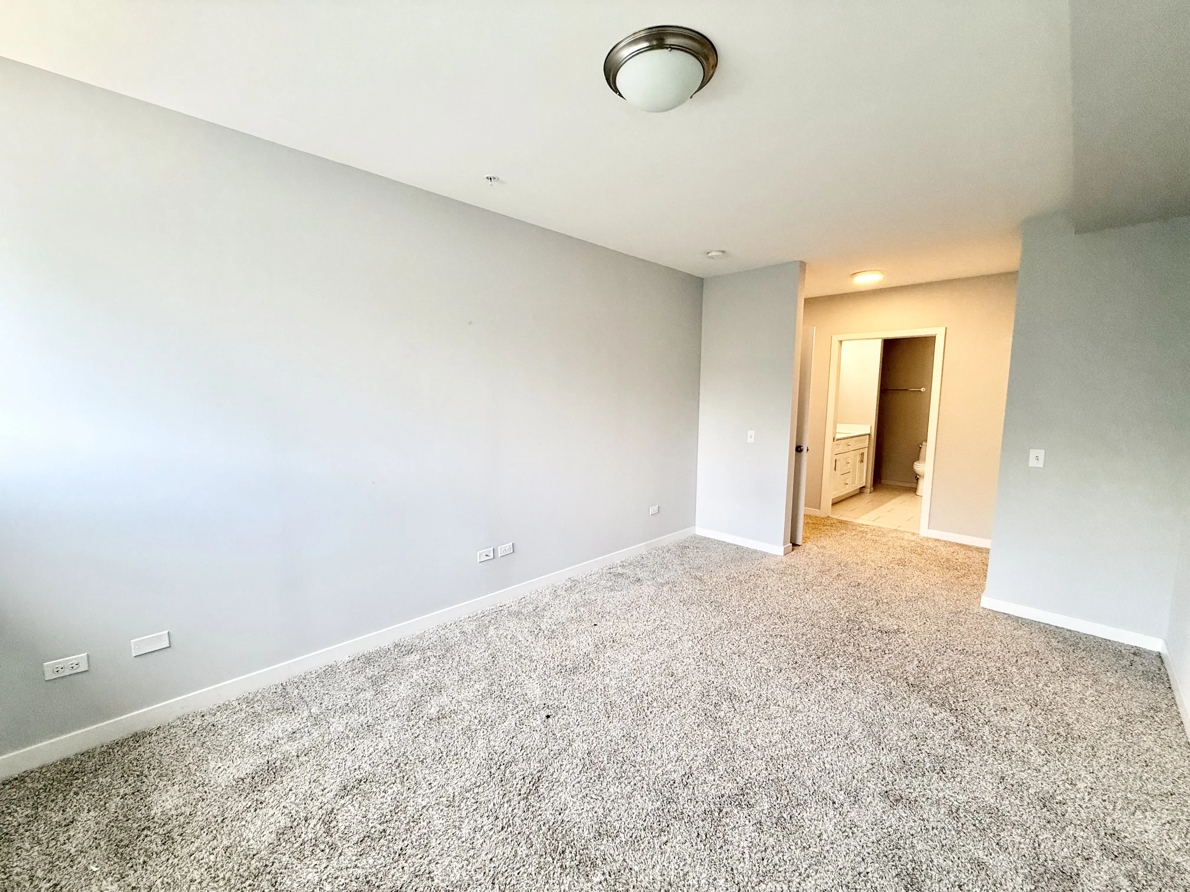 1900 W Lawrence Ave, ,  60640, USA 60640-unit#212-Chicago-IL
