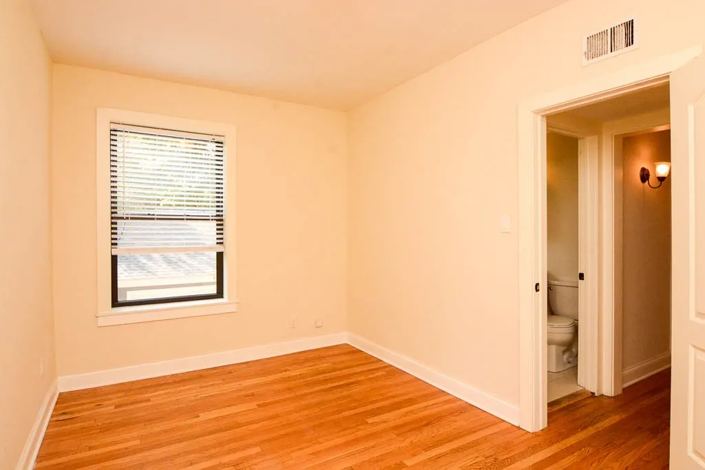 4036 N Ashland Ave, ,  60613, USA 60613-unit#1S-Chicago-IL