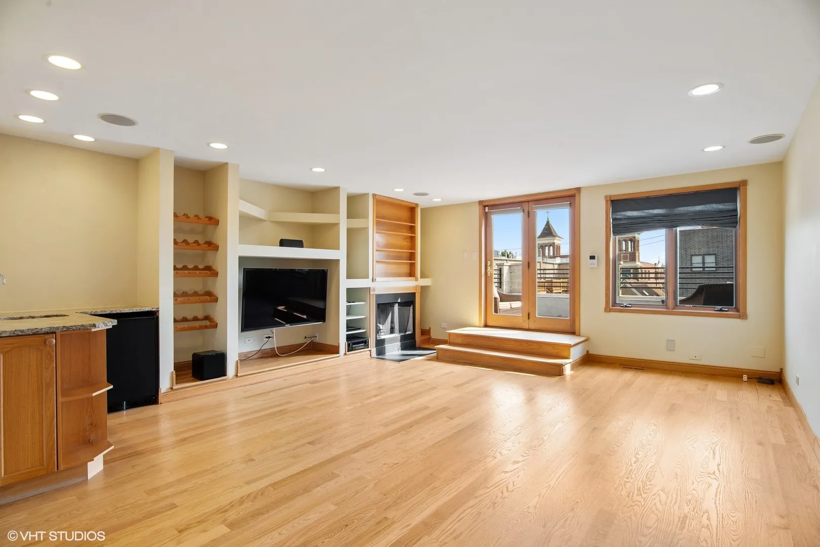 1631 W Wolfram St, ,  60657, USA 60657-unit#1631-Chicago-IL
