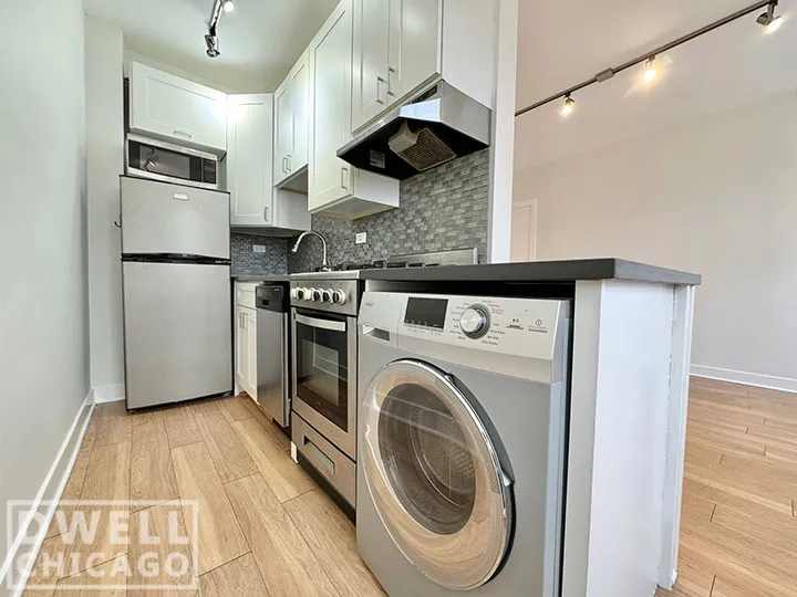 511 W Belmont Ave, , 60657, USA 60657-unit#42-Chicago-IL