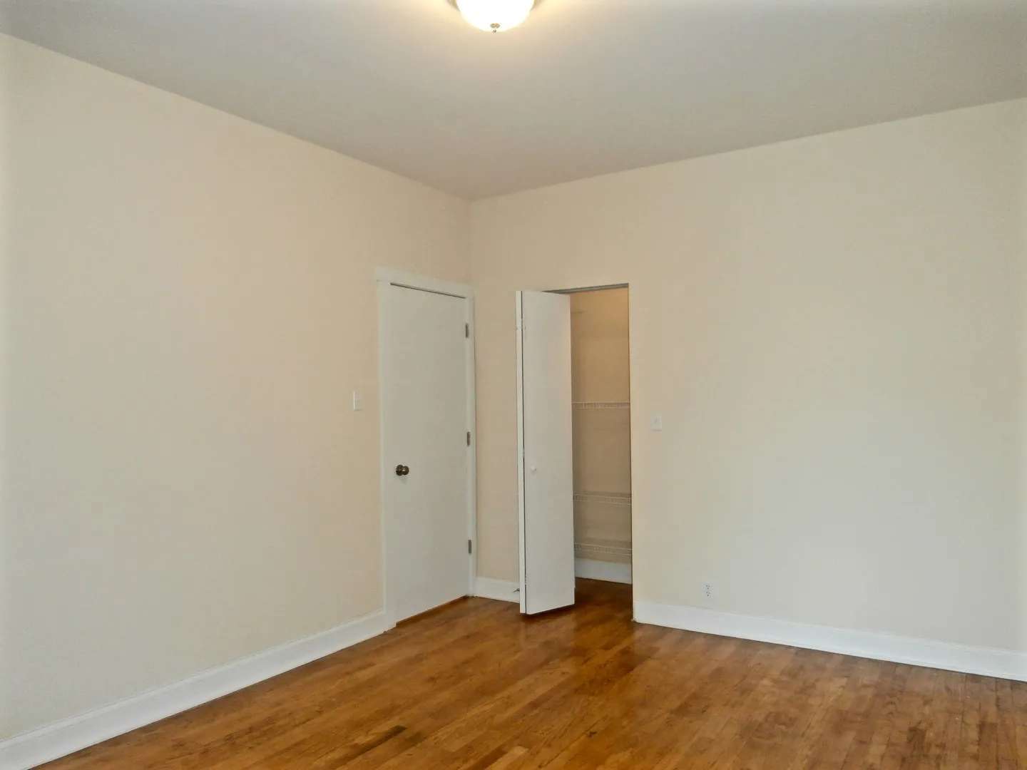 6703 N Clark St, , 60626, USA 60626-unit#3N-Chicago-IL