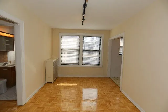 739 W Belmont Ave, ,  60657, USA 60657-unit#311-Chicago-IL