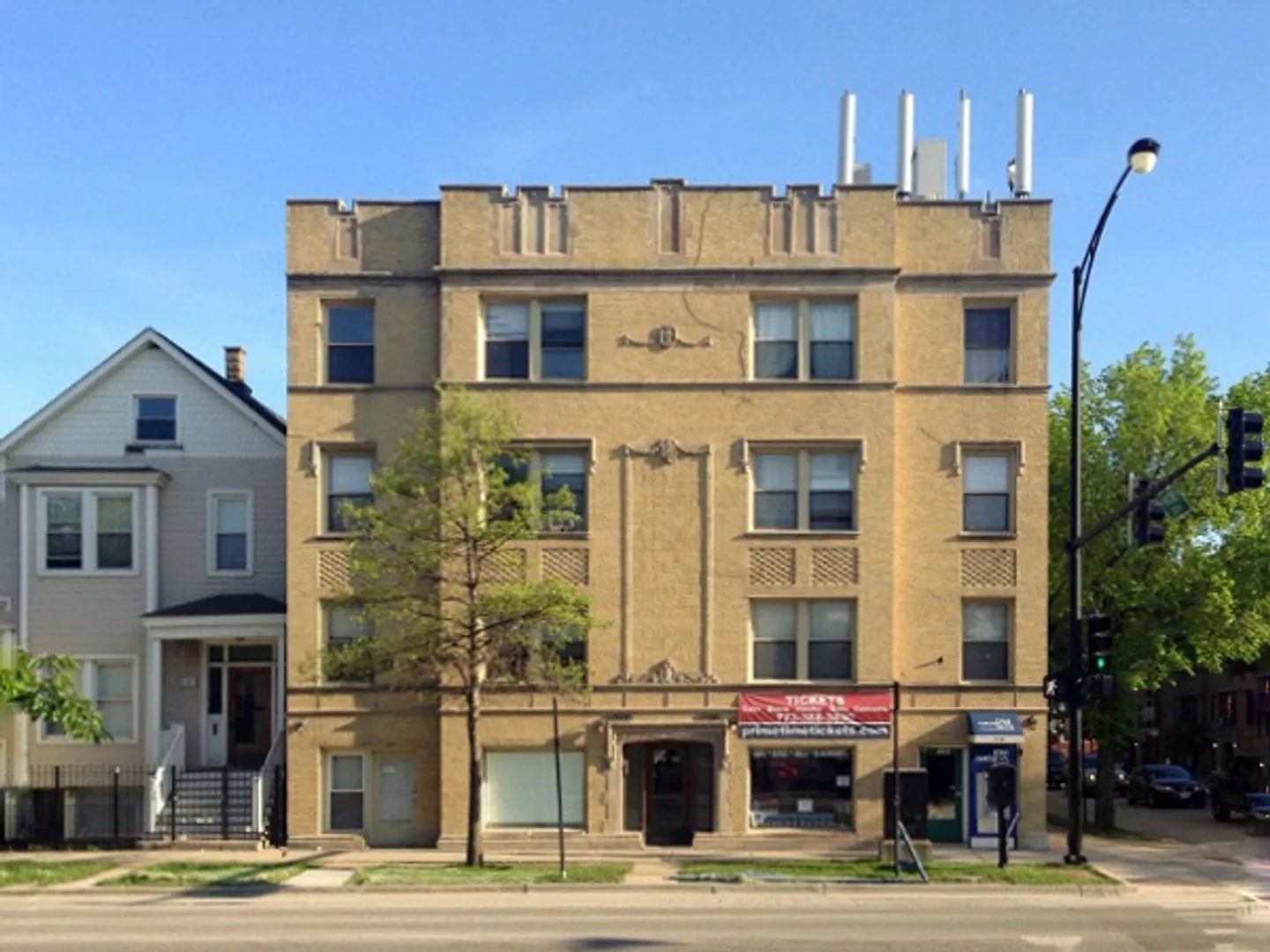 3555 N Racine Ave, , 60613, USA 60613-Chicago-IL