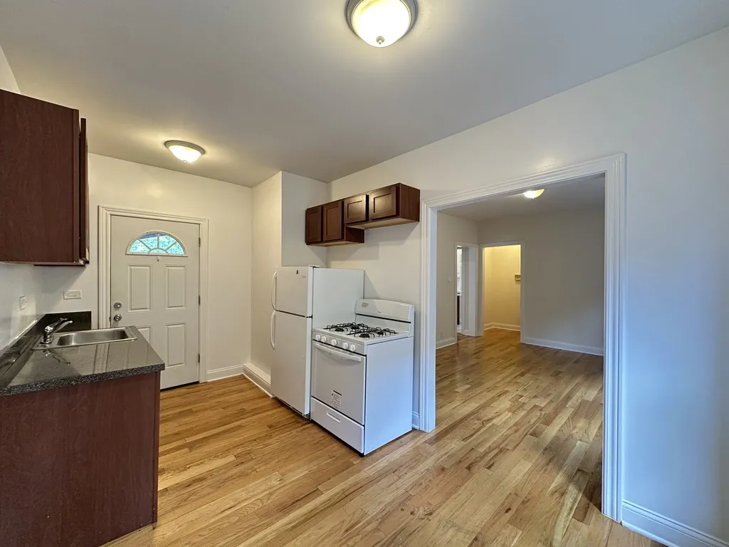 3823 N Fremont St, ,  60613, USA 60613-unit#2E-Chicago-IL