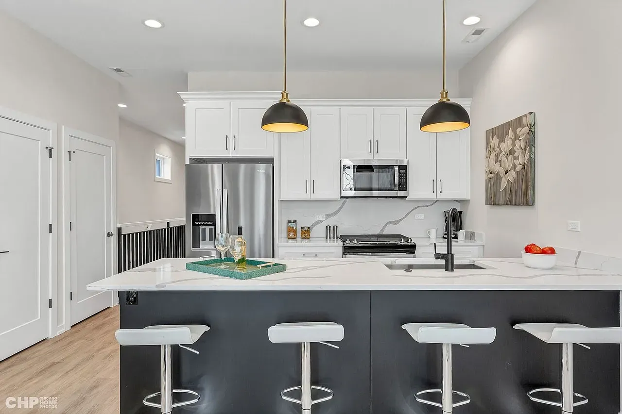 5201 S Wabash Ave, , 60615, USA 60615-unit#3-Chicago-IL