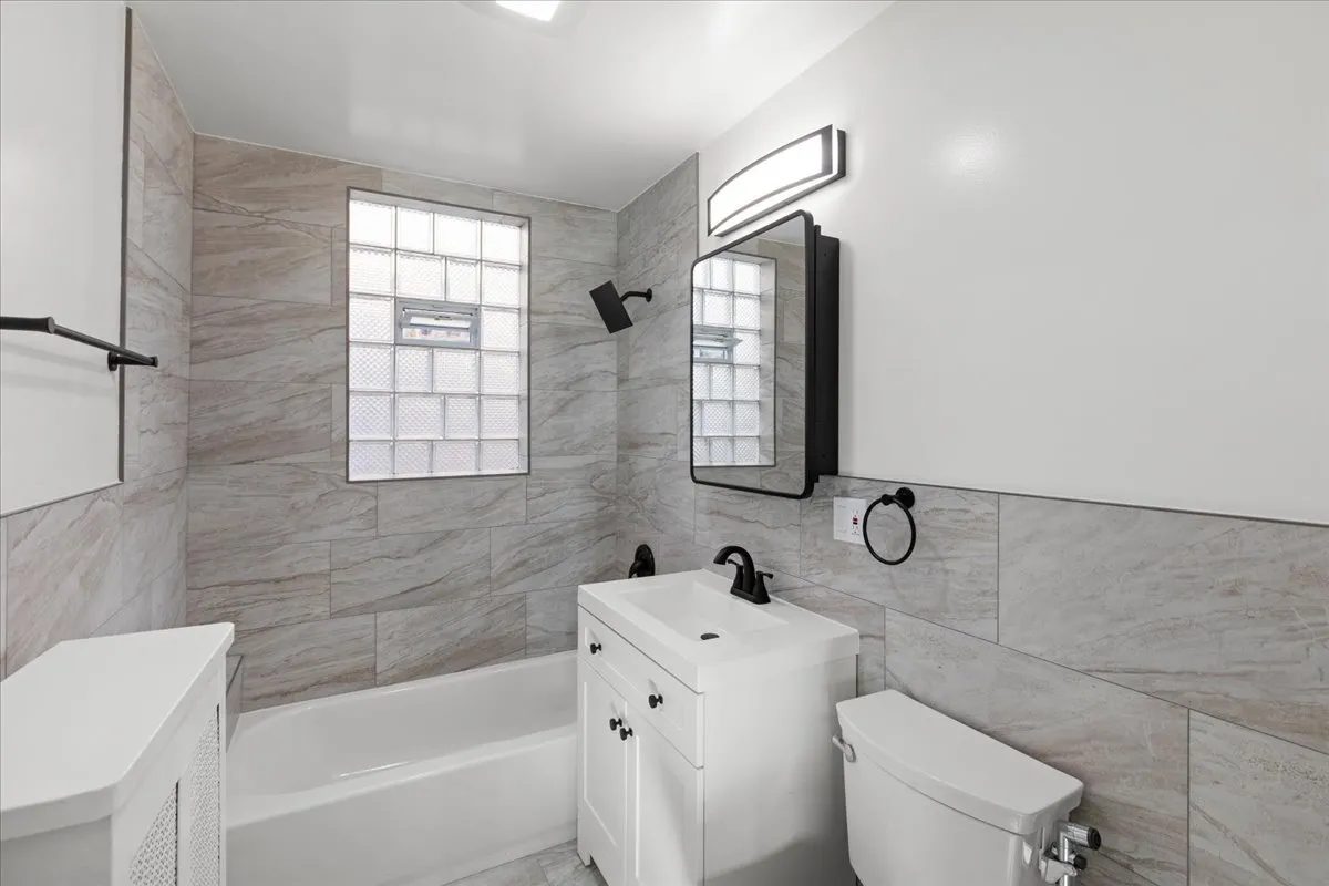 6018 W Addison St, ,  60634, USA 60634-unit#2-Chicago-IL