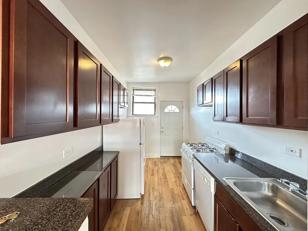 823 W Waveland Ave, , 60613, USA 60613-unit#3N-Chicago-IL