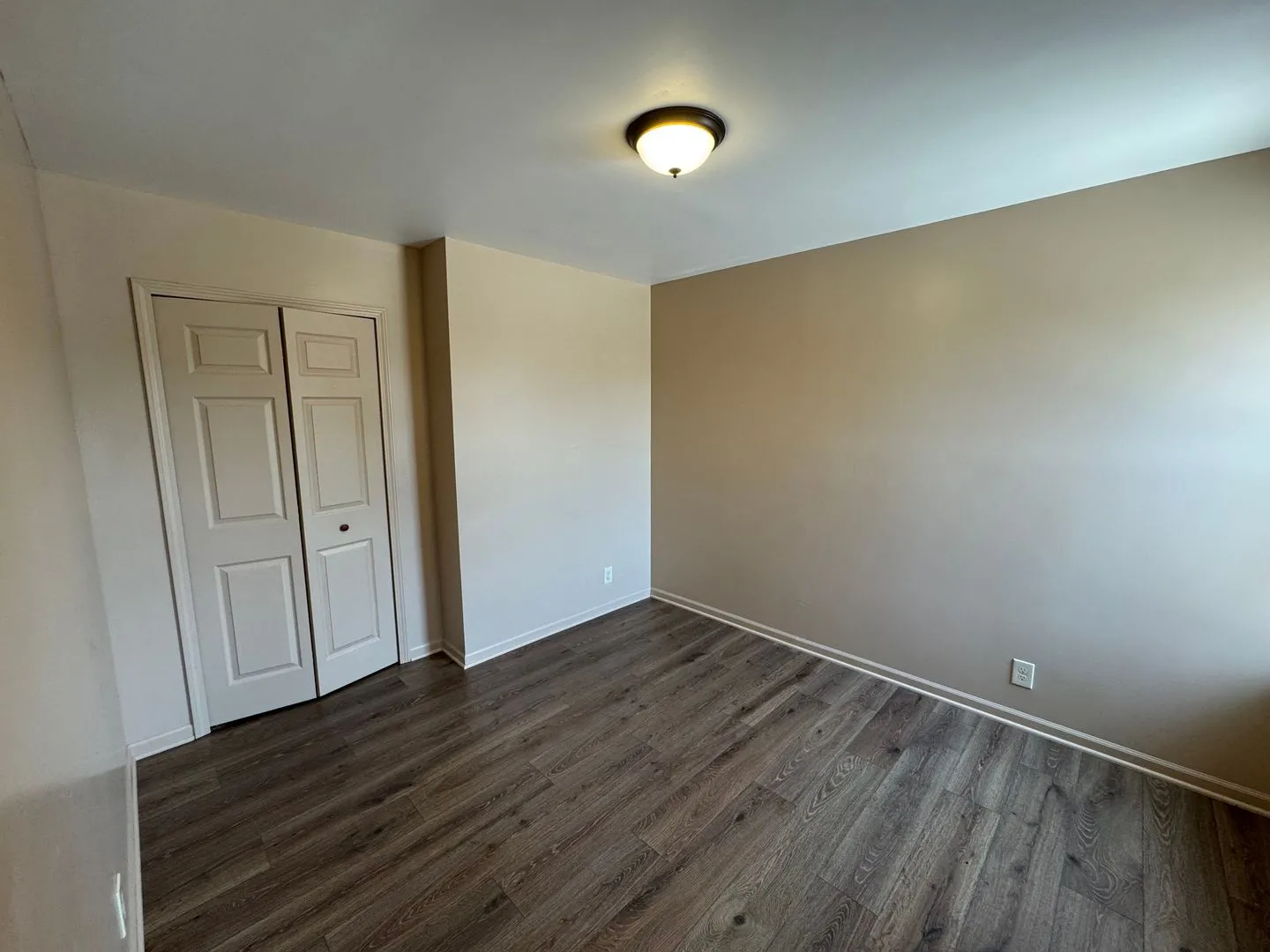 10214 S King Dr, ,  60628, USA 60628-unit#2W-Chicago-IL