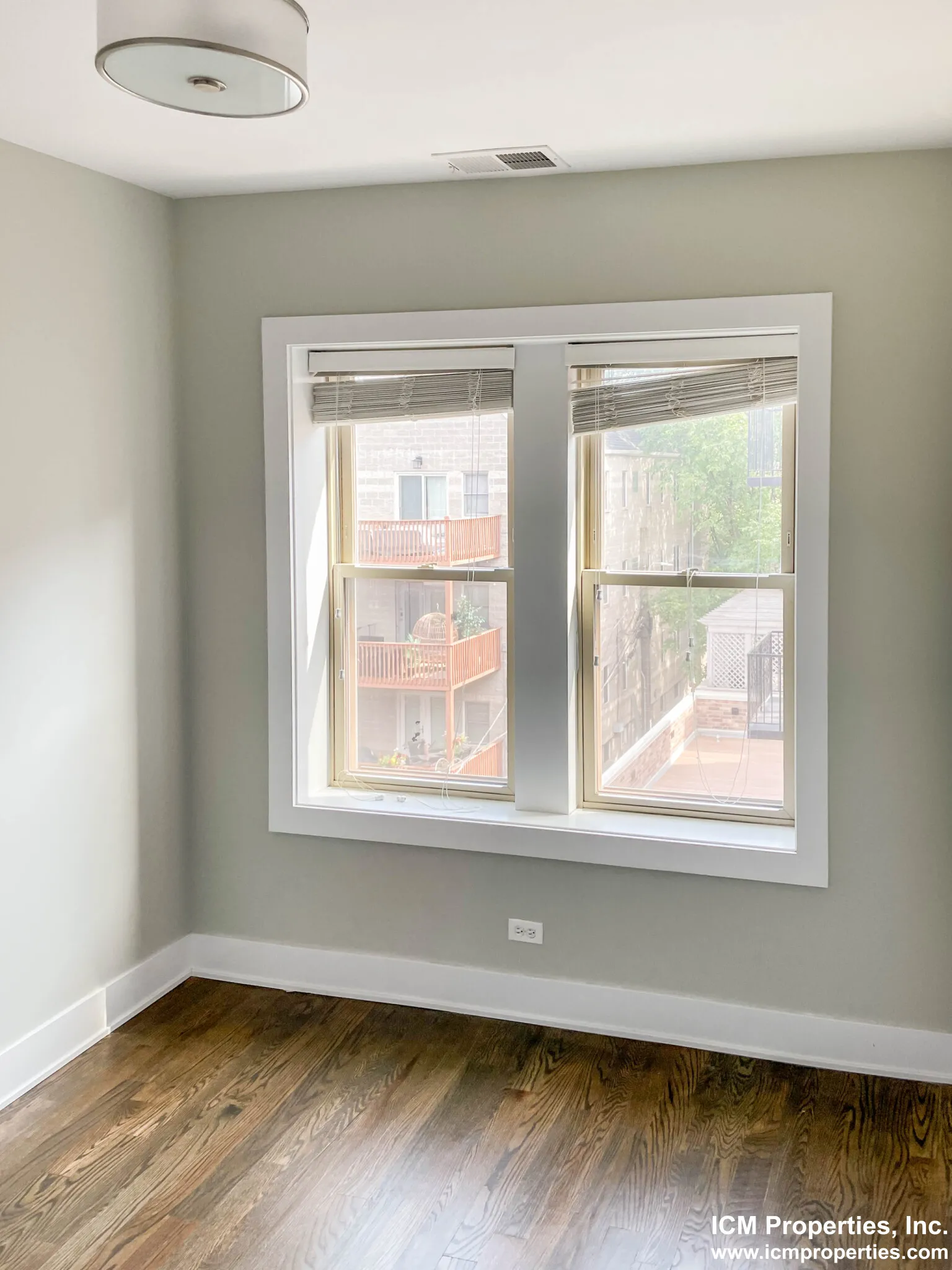 3915 N Janssen Ave, , 60613, USA 60613-unit#3917-3-Chicago-IL