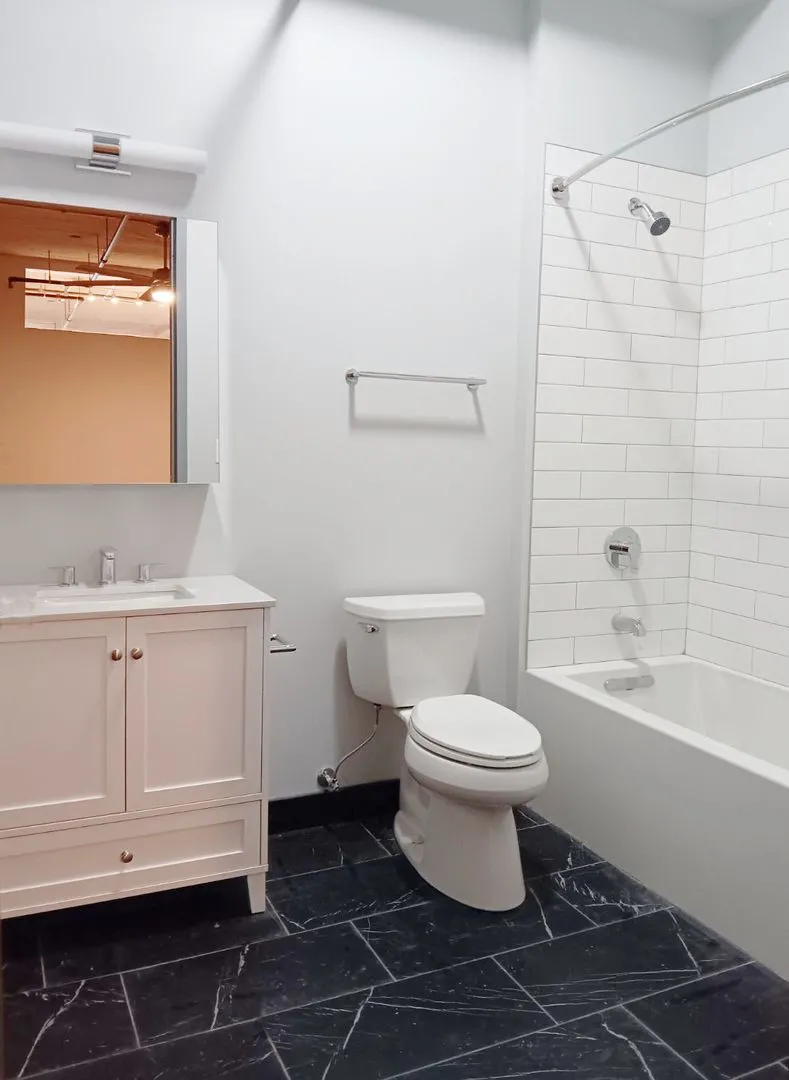 4046 N Hermitage Ave, , 60613, USA 60613-unit#303-Chicago-IL