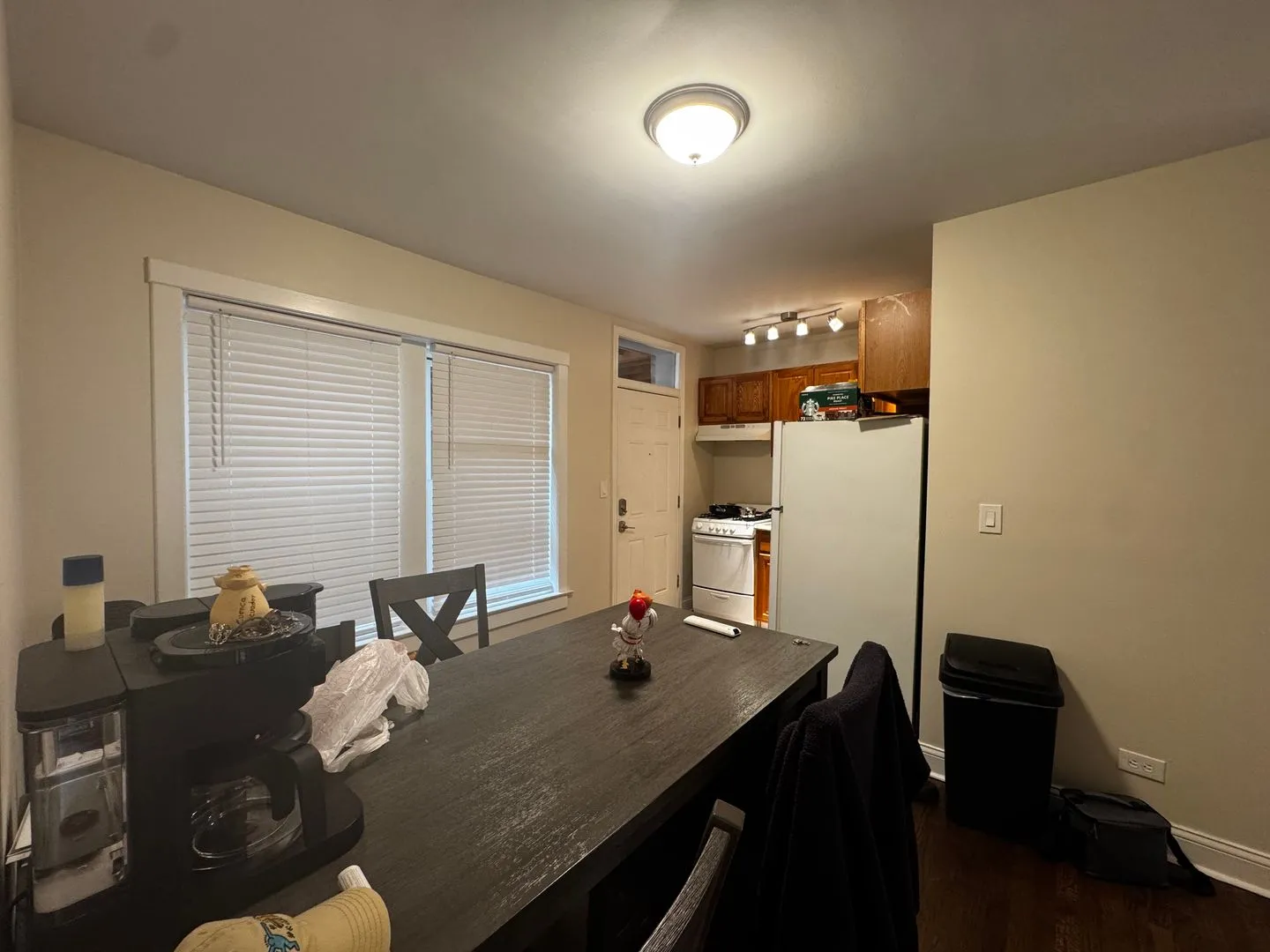 1381 W Greenleaf Ave, ,  60626, USA 60626-unit#1S-Chicago-IL