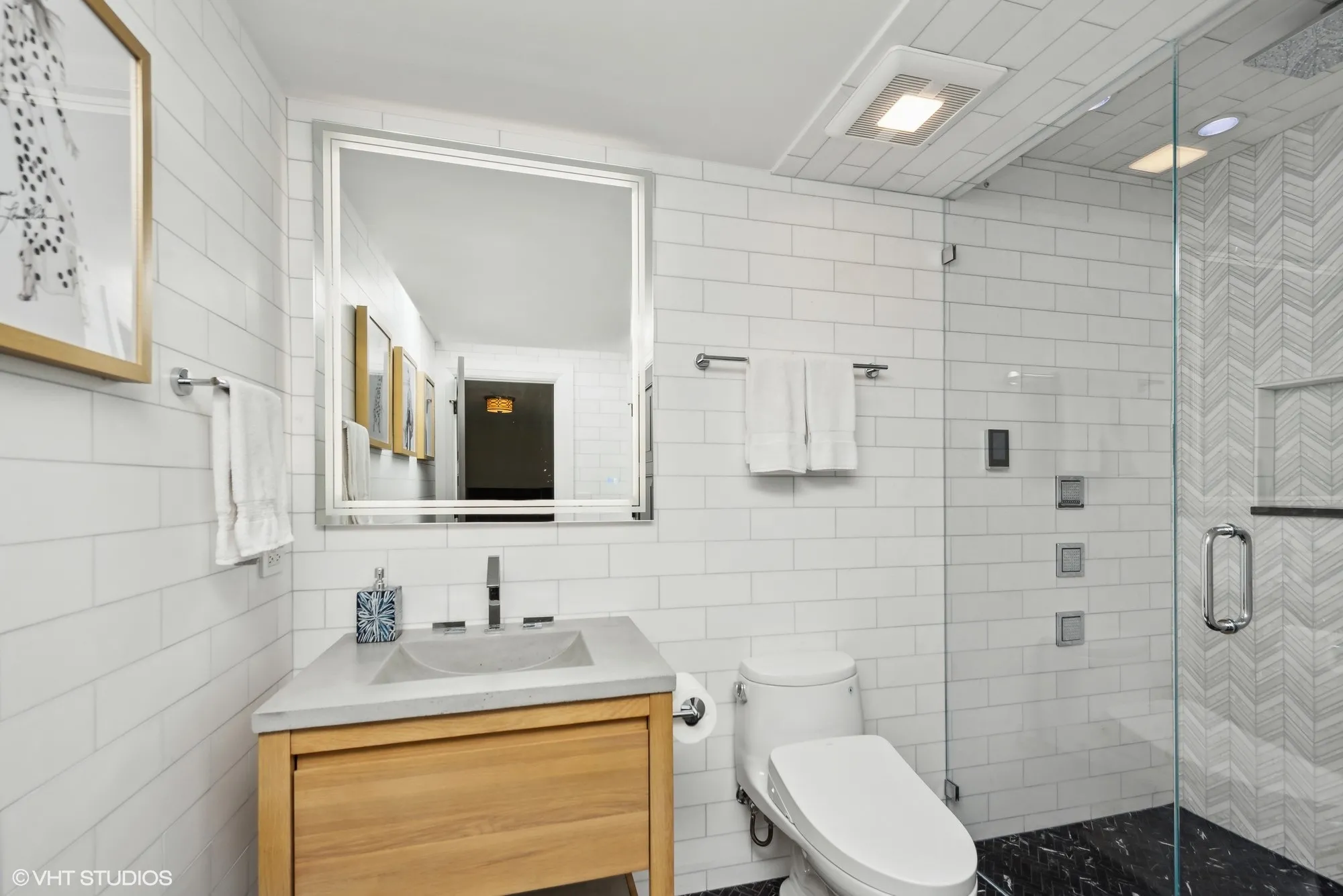 675 Old Barrington Rd, , 60010, USA 60010-North Barrington-IL