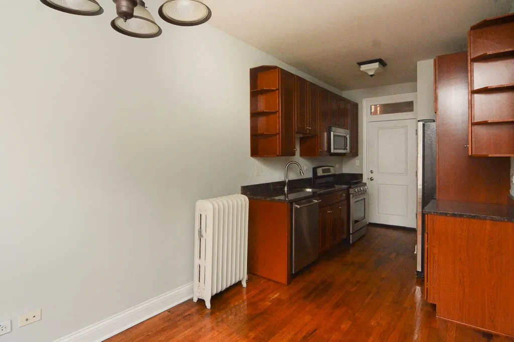 740 W Addison St, , 60613, USA 60613-unit#2N-Chicago-IL
