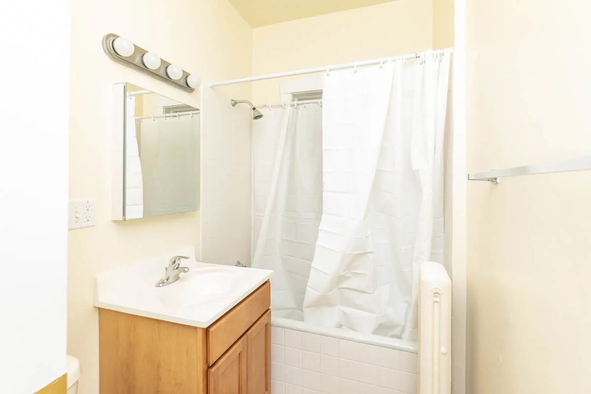 739 Hinman Ave, ,  60202, USA 60202-unit#2E-Evanston-IL