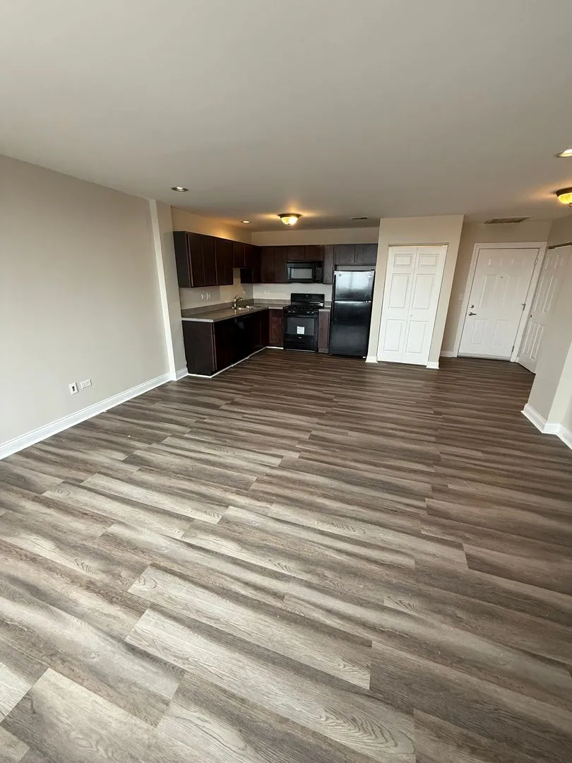 6411 N Rockwell St, ,  60645, USA 60645-unit#512-Chicago-IL
