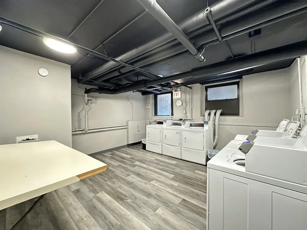 711 W Belmont Ave, , 60657, USA 60657-unit#306-Chicago-IL