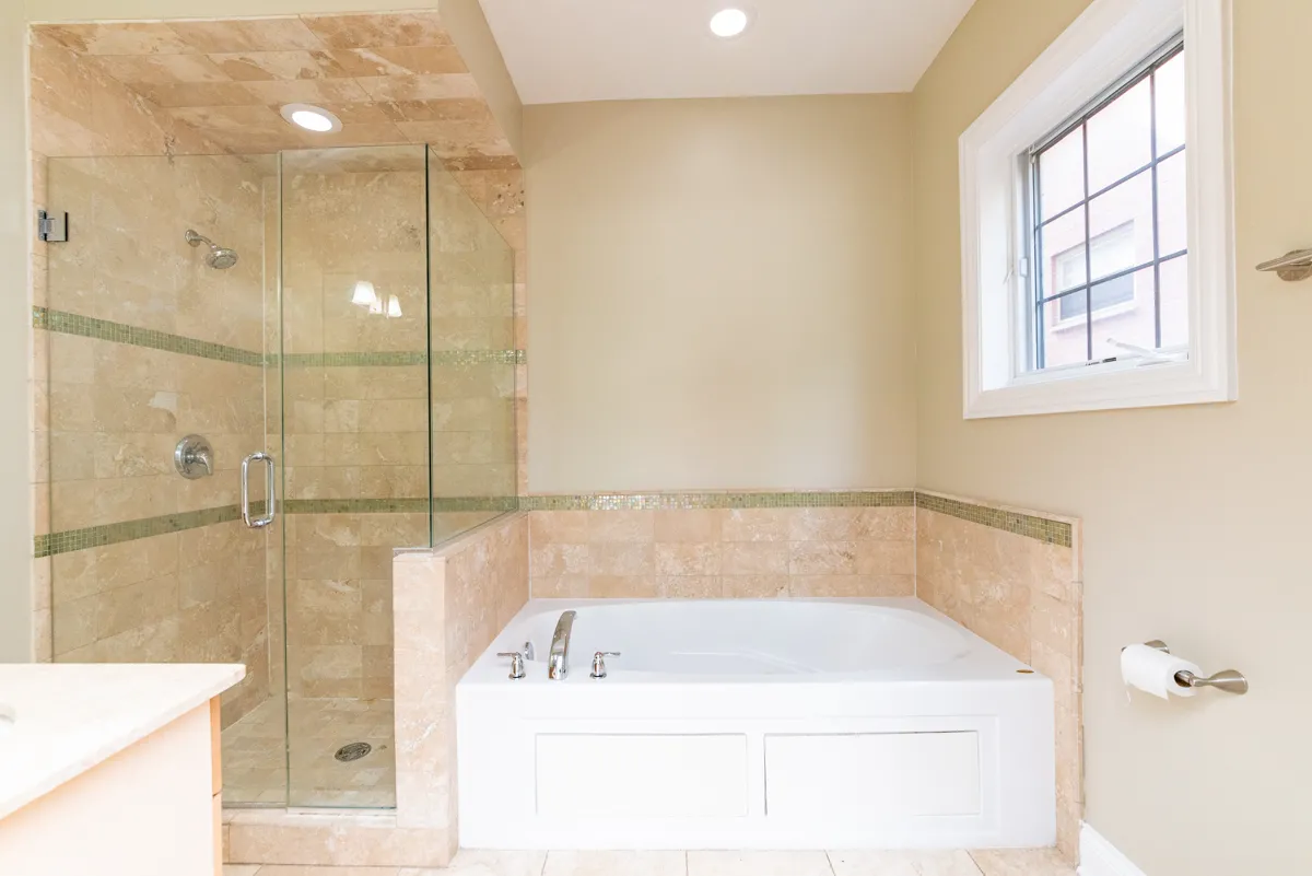 6217 S Kimbark Ave, ,  60637, USA 60637-unit#3S-Chicago-IL