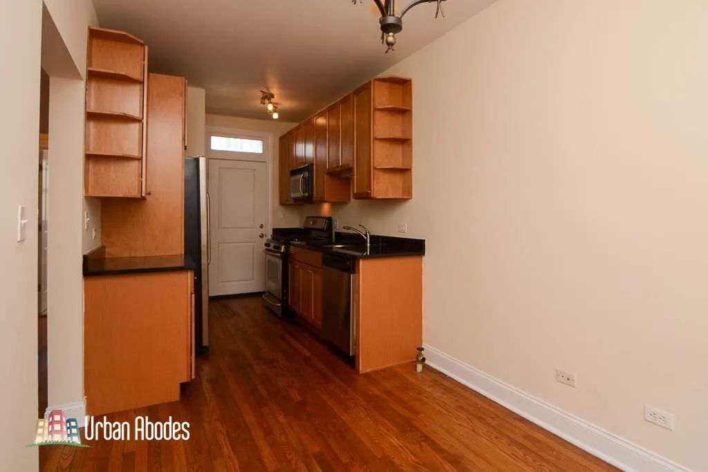 748 W Addison St, ,  60613, USA 60613-unit#2N-Chicago-IL