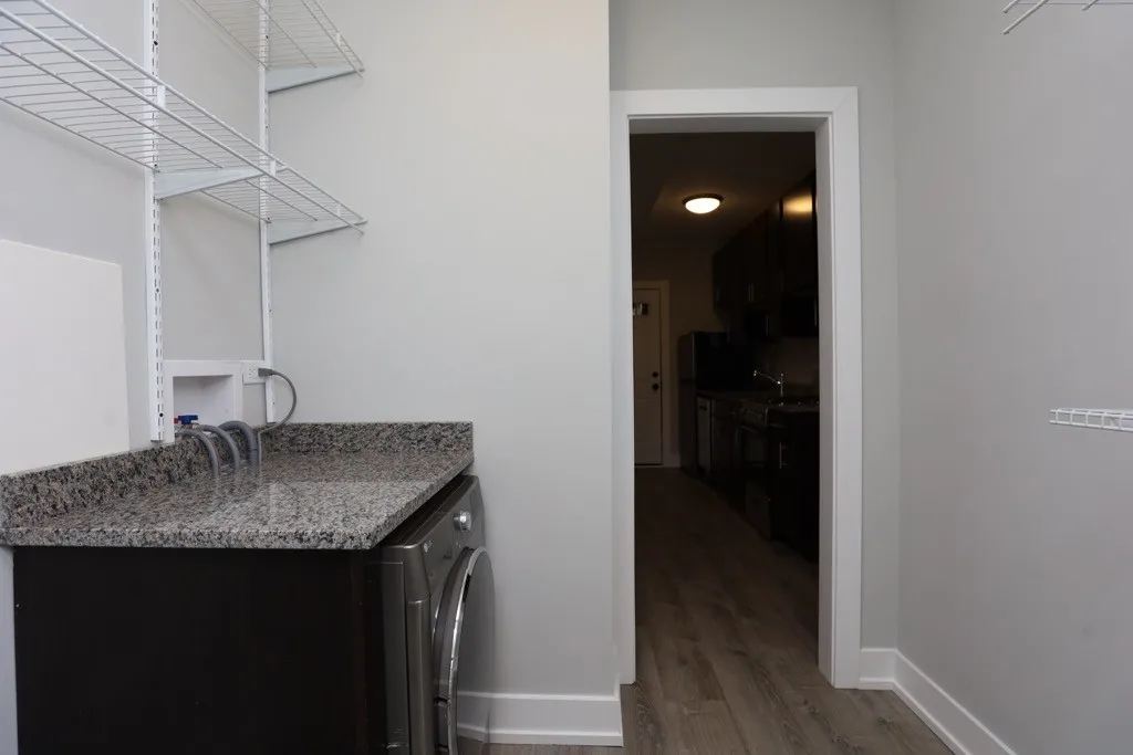 709 W Brompton Ave, , 60657, USA 60657-unit#41-Chicago-IL