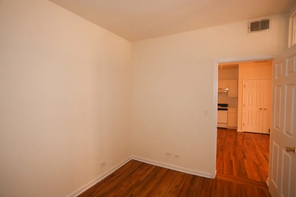 917 W Dakin St, , 60613, USA 60613-unit#304-Chicago-IL