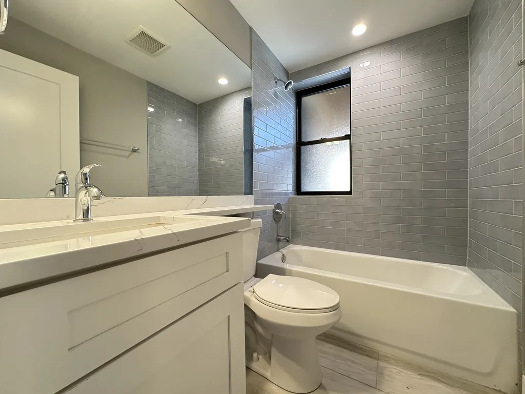 3937 N Janssen Ave, ,  60613, USA 60613-unit#1E-Chicago-IL