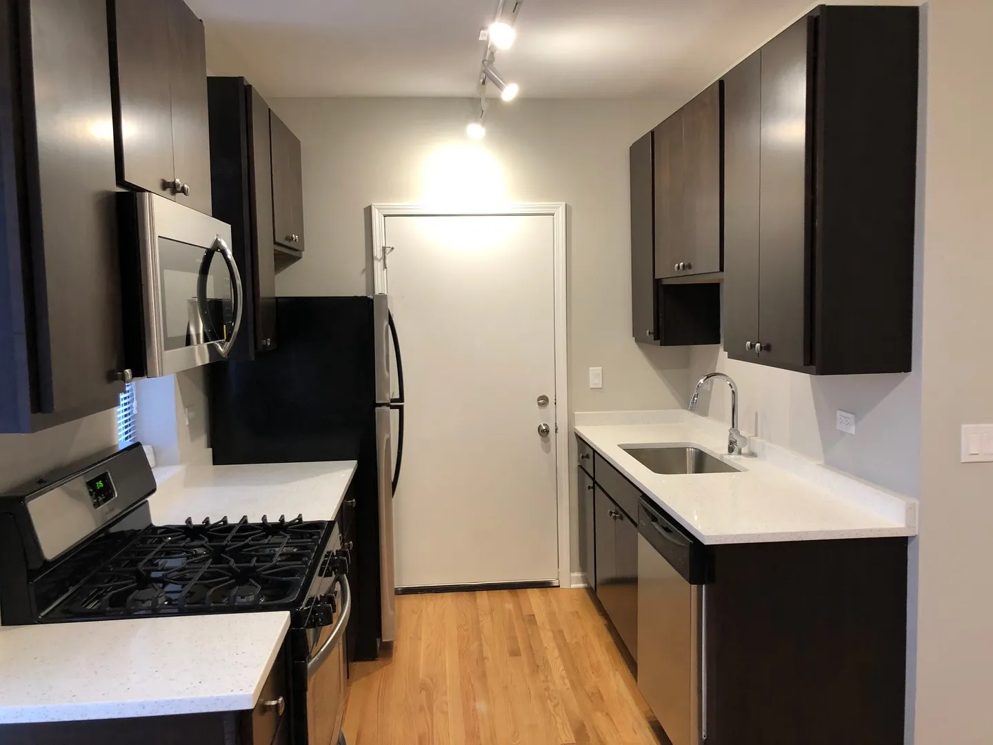 3215 W Cullom Ave, ,  60618, USA 60618-unit#2-Chicago-IL