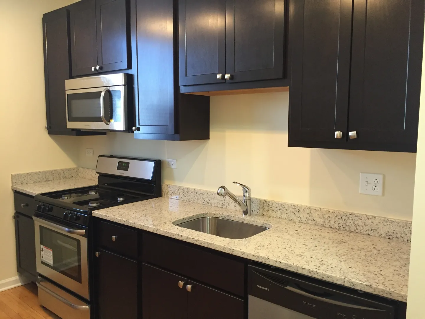 2450 W Albion Ave, , 60645, USA 60645-unit#2E-Chicago-IL