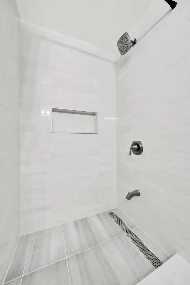 8820 Robin Dr, , 60016, USA 60016-unit#8820-Des Plaines-IL