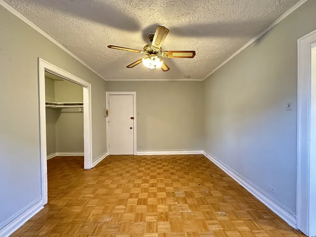 711 W Belmont Ave, , 60657, USA 60657-unit#306-Chicago-IL